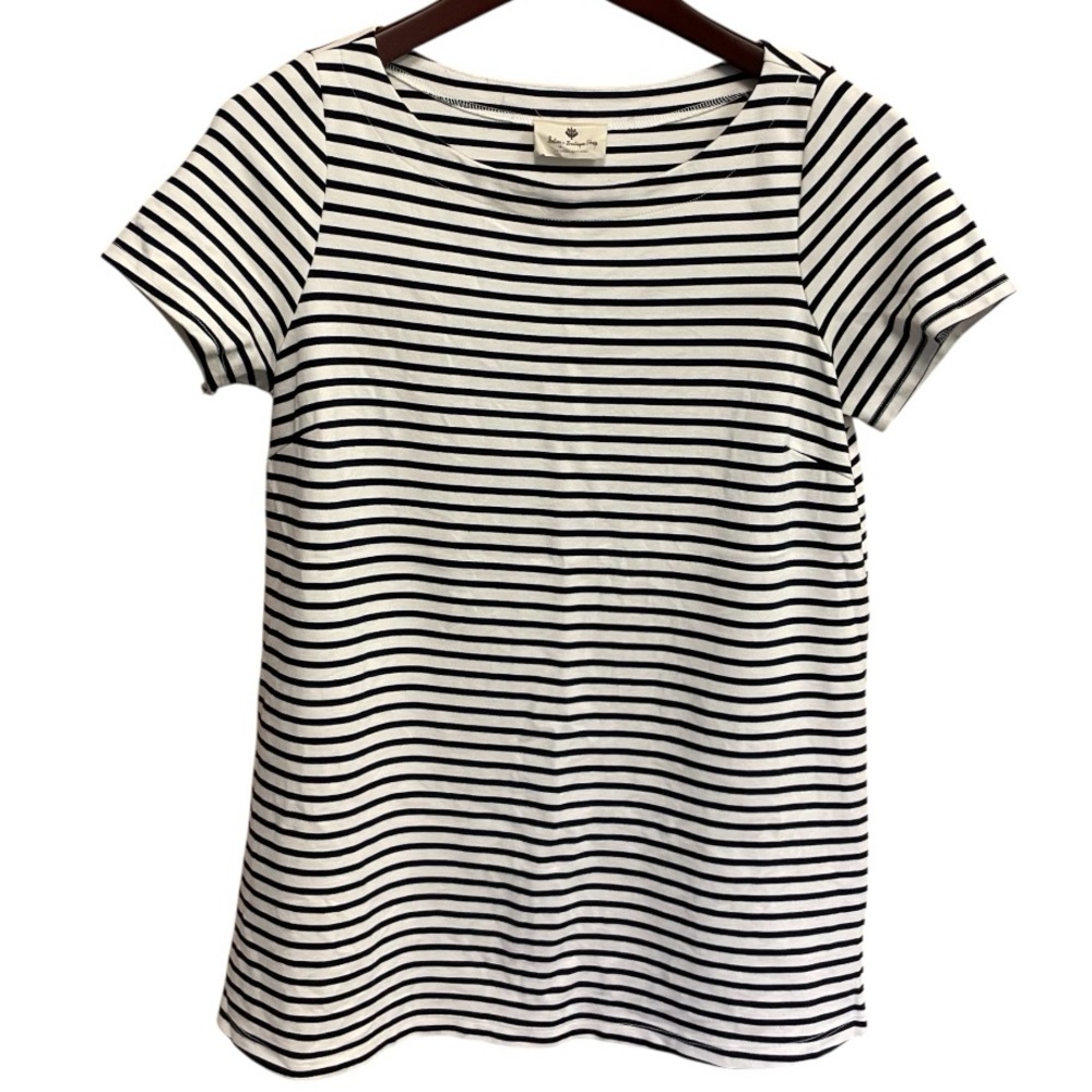 Betsey’s Boutique Shop Striped Stretch Top Size Medium